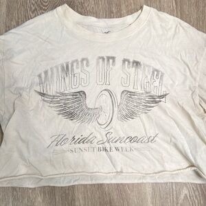 Hollister Cream Graphic Crop Top